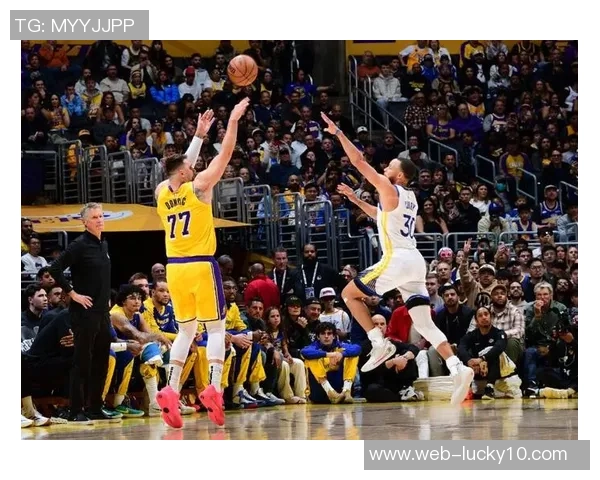 19赛季湖人对战鹈鹕精彩回顾与赛季影响分析